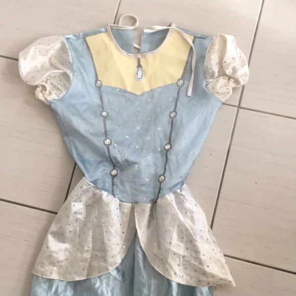 Girls Princess Halloween Costume - Picture 10 of 12